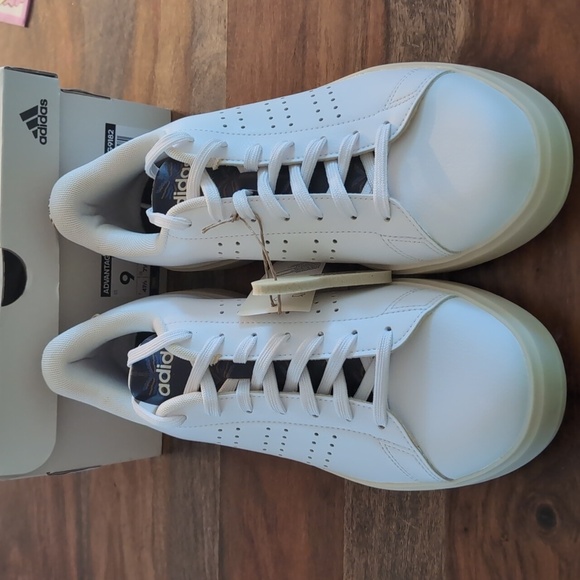 Adidas Women's Advantage 2.0 Sneakers - Picture 2 of 8